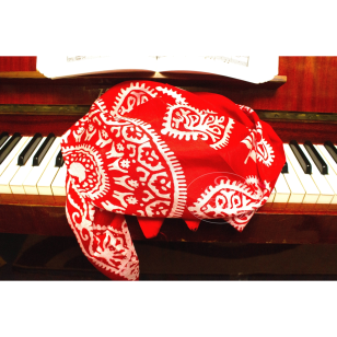 Kelagayi "Rare beauty of white galib patterns on a red background"